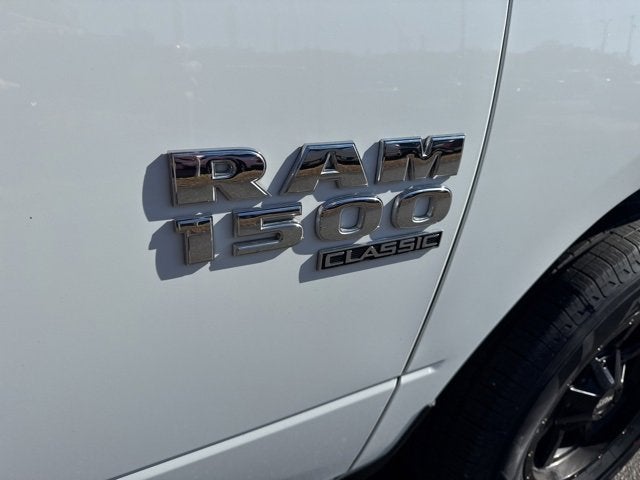 2022 RAM 1500 Classic Tradesman Crew Cab 4x2 5'7" Box