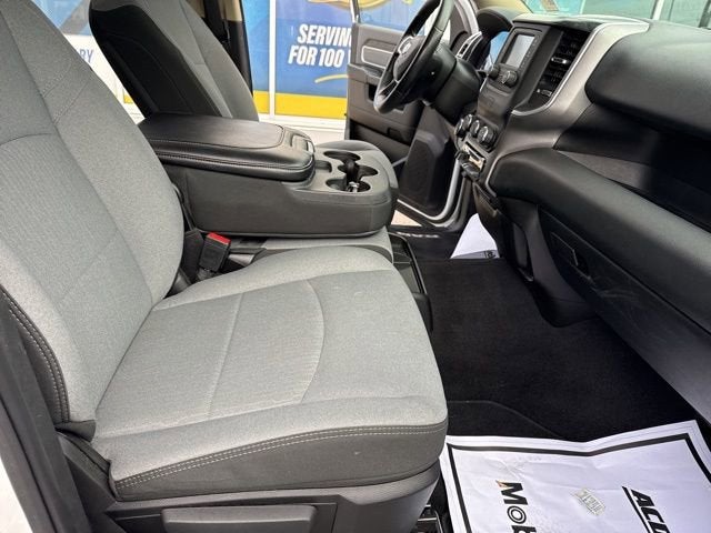 2019 RAM 2500 Big Horn Crew Cab 4x4 6'4" Box