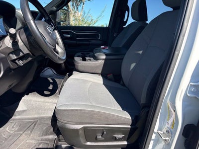 2024 RAM 2500 Big Horn Crew Cab 4x4 8' Box