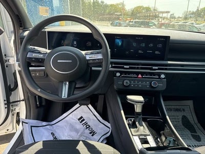 2025 Hyundai Santa Cruz SE