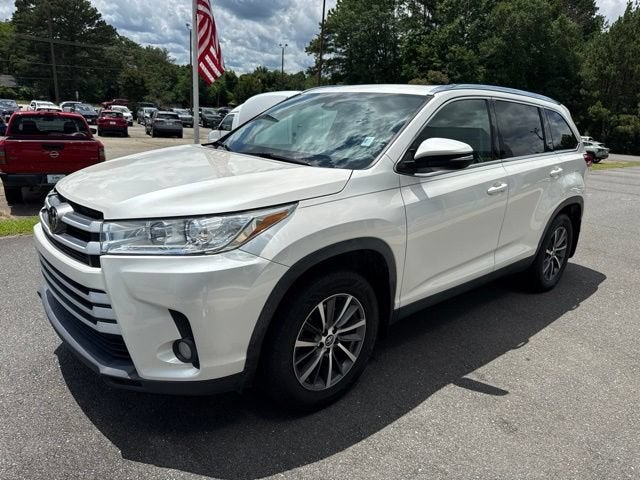 2019 Toyota Highlander SE