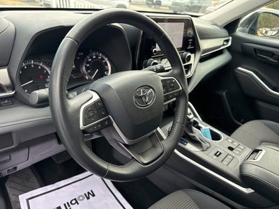 2024 Toyota Highlander LE