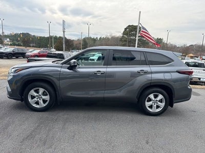 2024 Toyota Highlander LE
