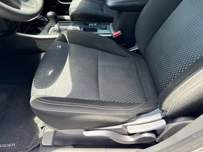 2019 Mitsubishi Outlander ES