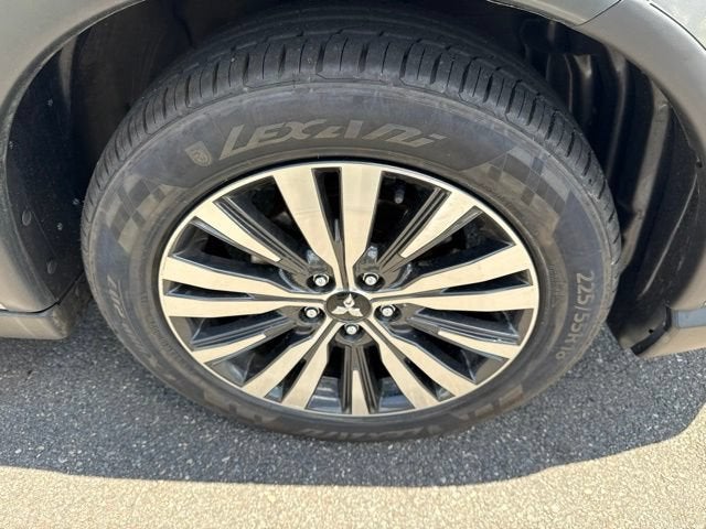 2019 Mitsubishi Outlander ES