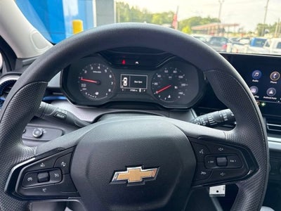 2025 Chevrolet Trax LS
