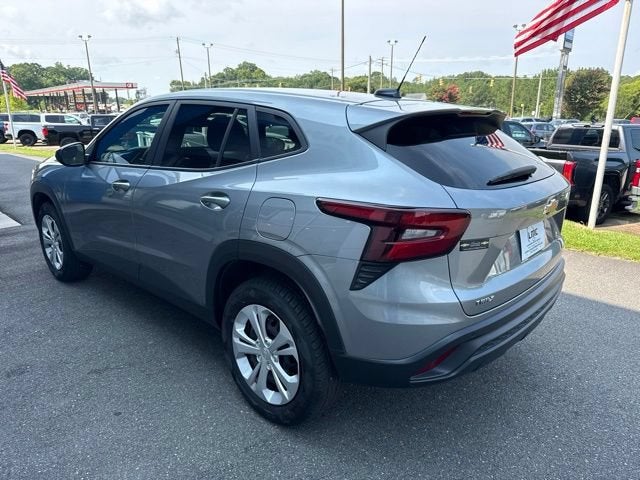 2025 Chevrolet Trax LS