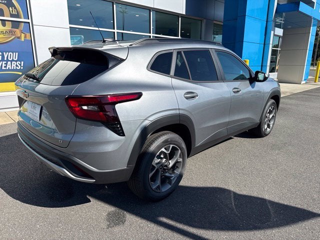 2026 Chevrolet Trax LT - Photo 6