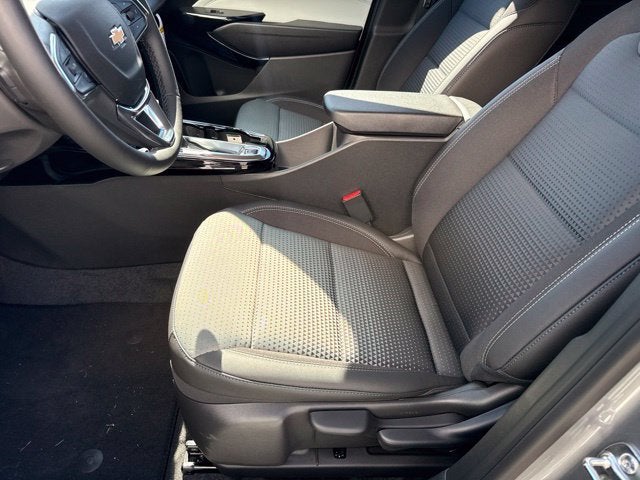 2026 Chevrolet Trax LT - Photo 8