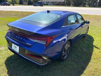 2025 Hyundai Elantra Limited