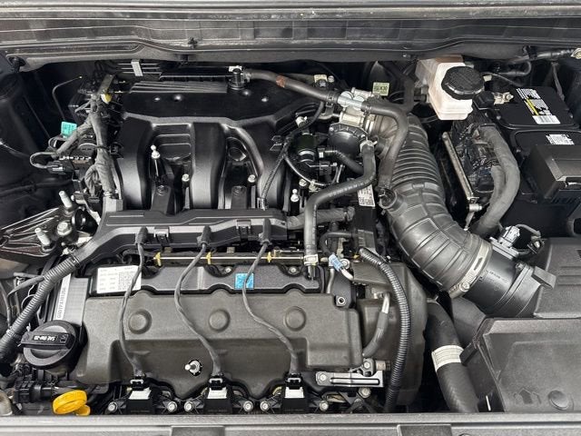 2023 Kia Carnival MPV LX Seat Package