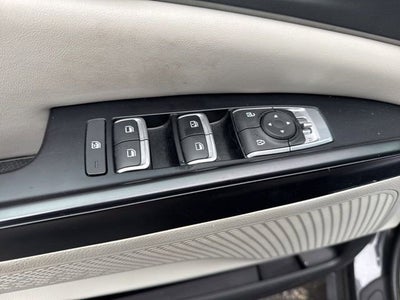 2023 Kia Carnival MPV LX Seat Package